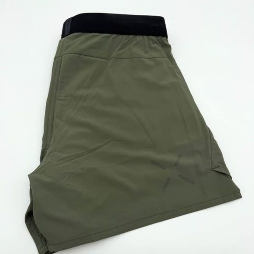 Men’s Ten Thousand Shorts - Gym Shorts with Liner - BRAND NEW